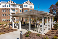 Wisteria Place at Hamilton Mill 55+ in Buford, GA - Foto de edificio - Building Photo