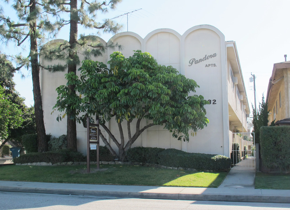 Pandora apartments in Downey, CA - Building Photo