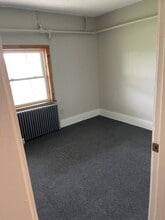 143 Washington St, Unit C in Frostburg, MD - Building Photo - Building Photo