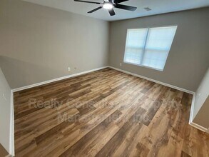 1019 Manor Dr in High Point, NC - Building Photo - Building Photo