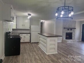 137 Brady Ln in Statesville, NC - Building Photo - Building Photo