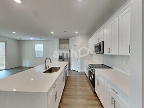 6449 Marthas Vineyard Ave in Las Vegas, NV - Building Photo - Building Photo