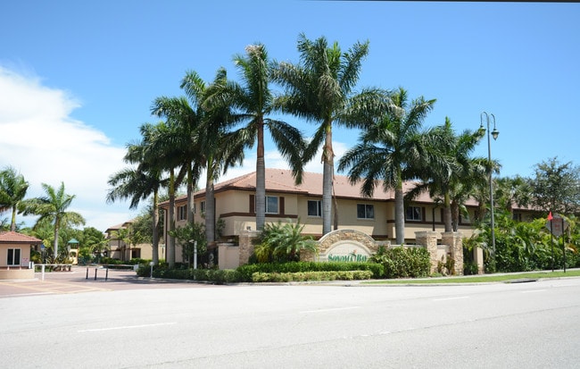 Sonoma Bay Apartments in Riviera Beach, FL - Foto de edificio - Building Photo