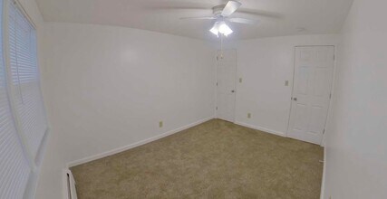 820 Griffith Dr in Manhattan, KS - Building Photo - Building Photo