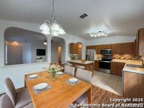 10352 Bobcat Bluff in San Antonio, TX - Building Photo - Building Photo