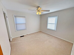 980 Wilmette Terrace in Lake Zurich, IL - Building Photo - Building Photo