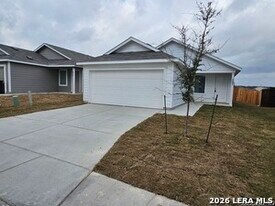 507 Layne Overlook in San Antonio, TX - Building Photo