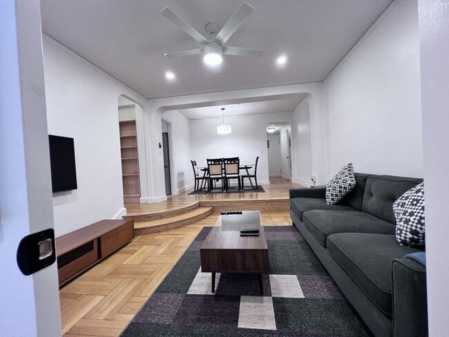 property at 205 W 15th St