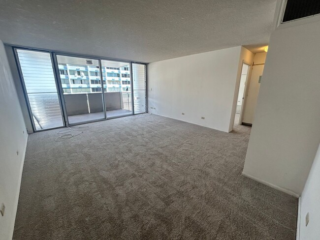 1561 Kanunu St in Honolulu, HI - Building Photo - Building Photo