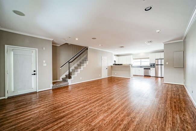 17 Waugh Dr in Houston, TX - Building Photo - Building Photo