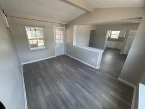 510 Stillwater Ave in Spring Hill, FL - Building Photo - Building Photo