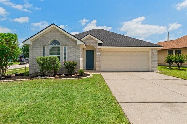 property at 1501 Catherine Ct