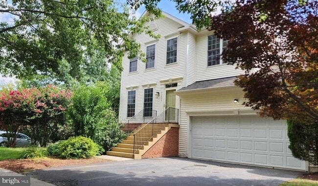 property at 43555 Hyland Hills St