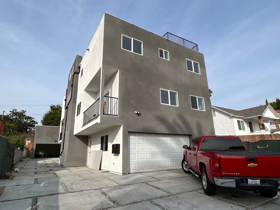 1339 S Hudson Ave in Los Angeles, CA - Building Photo