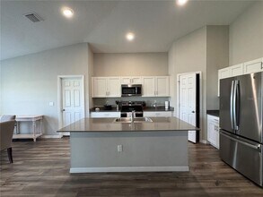 12734 Mangrove Forest Dr in Riverview, FL - Building Photo - Building Photo