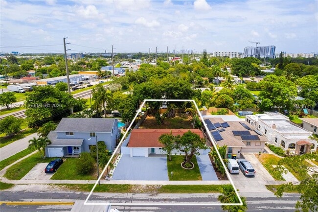 254 SW 4th St in Dania Beach, FL - Building Photo - Building Photo