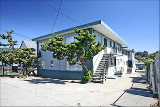 3136 Coolidge Ave in Oakland, CA - Foto de edificio - Building Photo