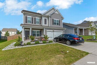 313 Ox Bow Cir in Mount Holly, NC - Building Photo - Building Photo
