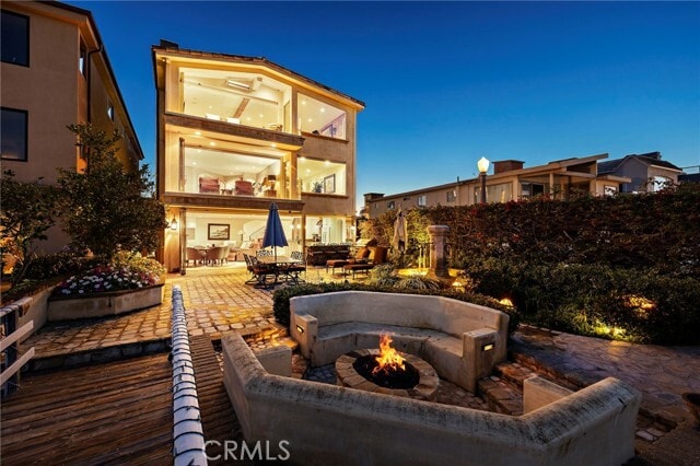 property at 900 E Balboa Blvd