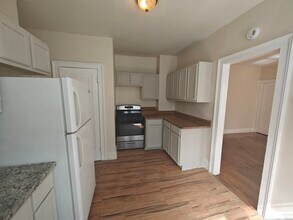 102 Anthony St in New Haven, CT - Building Photo - Building Photo