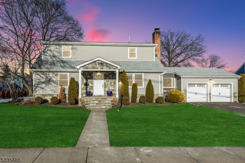 14 Lexington Ave in Cranford, NJ - Building Photo