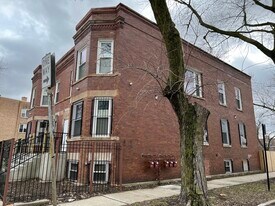 6402 S Eberhart Ave in Chicago, IL - Building Photo