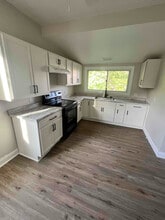 2714 Locust St in Beaver Falls, PA - Building Photo - Building Photo