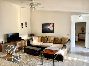 1289 Periwinkle Pl in Wellington, FL - Building Photo - Building Photo