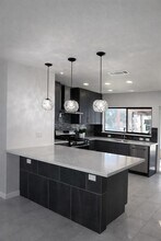 2014 Pecan St in Bastrop, TX - Building Photo - Building Photo