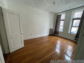 1254 Commonwealth Ave in Boston, MA - Building Photo - Building Photo