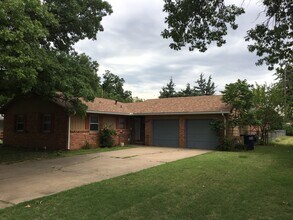 1313 Gannon Ave in Enid, OK - Building Photo - Building Photo