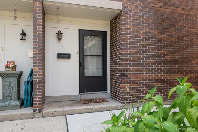 property at 4 Birch Tree Ct