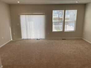 203 Presidents Pointe Ave in Ranson, WV - Building Photo - Building Photo