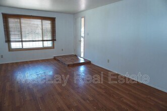 3035 W Angela Dr in Phoenix, AZ - Building Photo - Building Photo