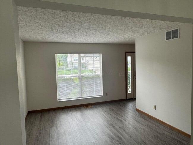 6064 Innovation Dr in Dublin, OH - Building Photo - Building Photo