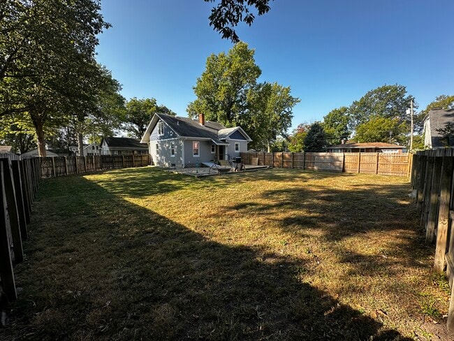25 W Kentucky St in Trenton, IL - Building Photo - Building Photo