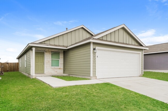 2831 Millikan Dr in Converse, TX - Building Photo - Building Photo