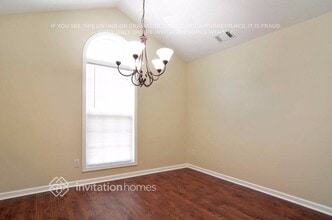 124 Meadow Ct in Fairburn, GA - Foto de edificio - Building Photo