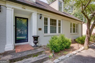 1996 Lyle Ave in College Park, GA - Building Photo - Building Photo
