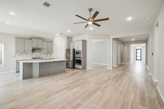 18314 Southwood Creek Dr in Cypress, TX - Building Photo - Building Photo