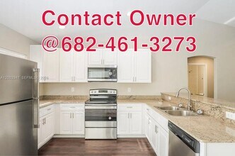 2141 SW Pruitt St in Port St. Lucie, FL - Building Photo - Building Photo