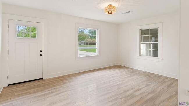 7165 Government St in Baton Rouge, LA - Building Photo - Building Photo