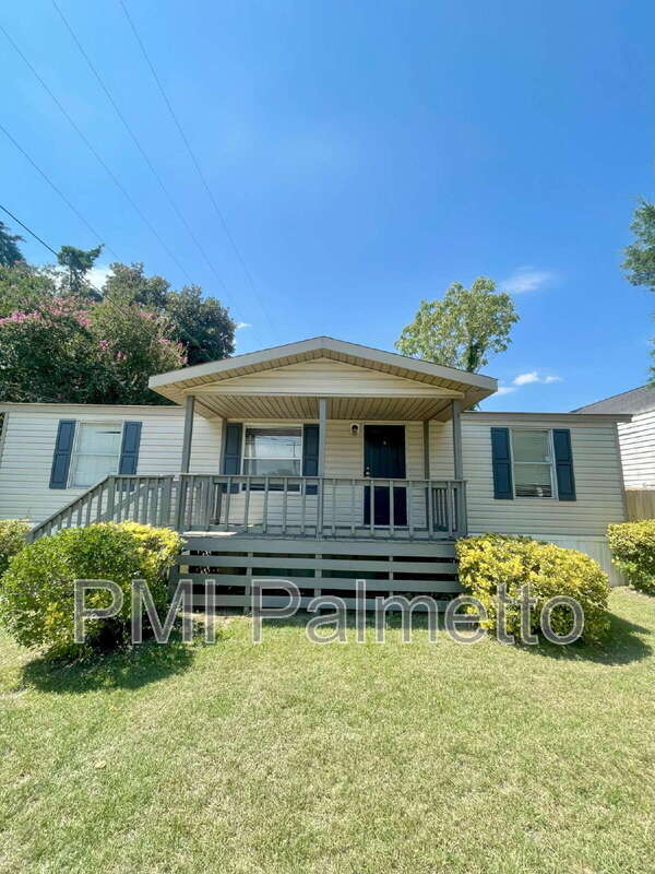 property at 106 S Witt St