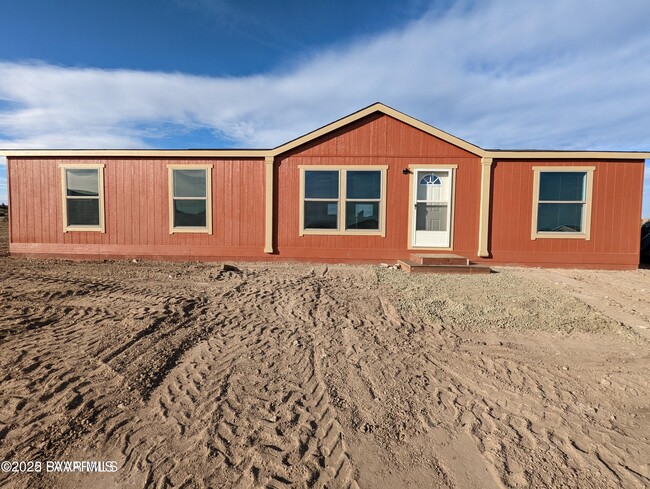 property at 7850 Loma Ln