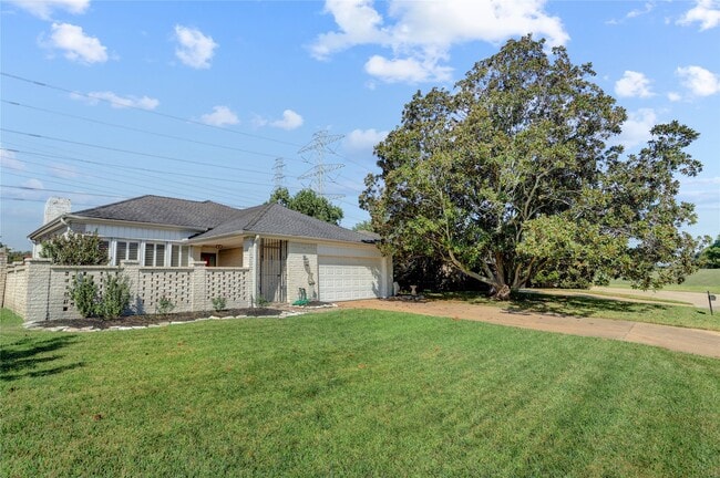 15 Bendwood Dr in Sugar Land, TX - Building Photo - Building Photo