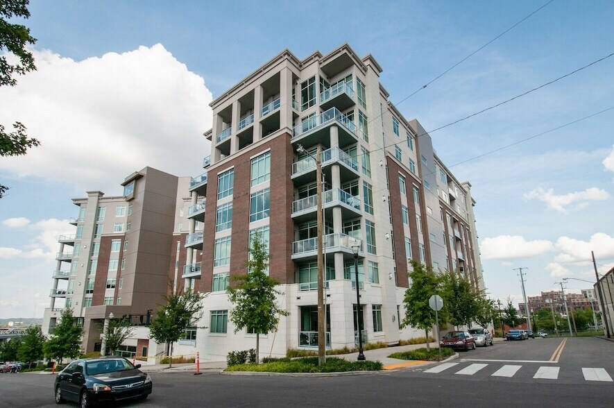 20 Rutledge St, Unit 406 in Nashville, TN - Foto de edificio