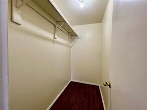 2526 W Prairie St in Denton, TX - Building Photo - Building Photo