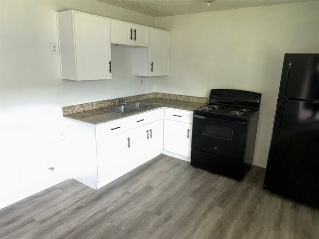 5405 Suez St in Houston, TX - Building Photo - Building Photo