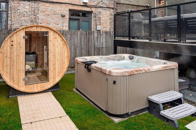 1307 N Bell Ave in Chicago, IL - Building Photo - Building Photo