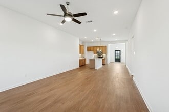 32342 Sunbeam Dr in Fulshear, TX - Building Photo - Building Photo